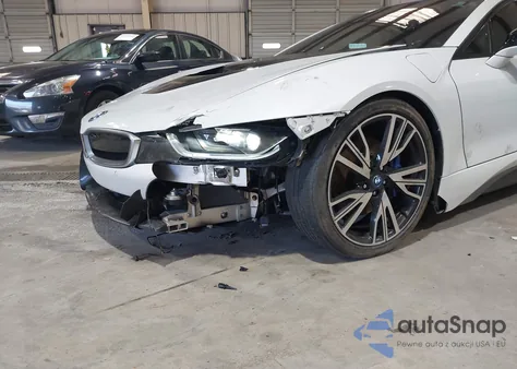 2015 BMW I8 z USA, uszkodzony, nr VIN WBY2Z2C50FV392148